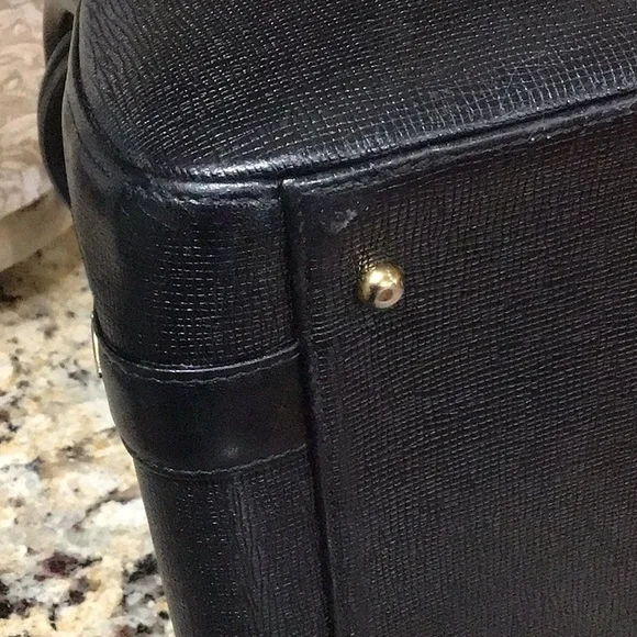 Excellent MCM Boston Black Leather Handbag - Picture 9 of 13